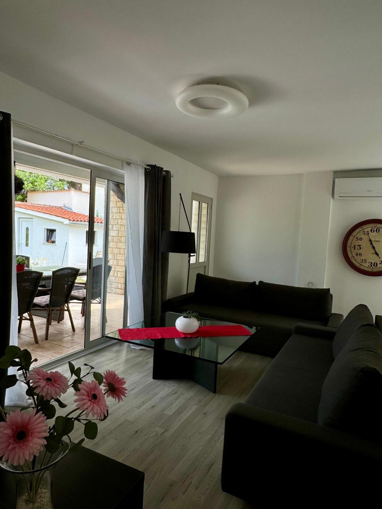 Enna Apartment A Meerblick Perfect Location Μεντουλίν Εξωτερικό φωτογραφία